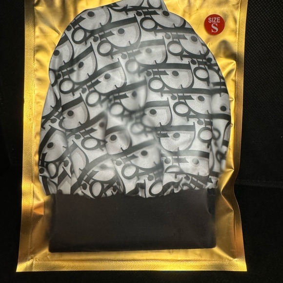 Baby Bonnets - Picture 5 of 16